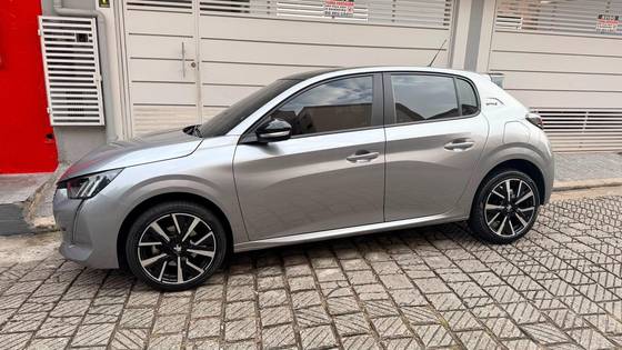 PEUGEOT 208 1.0 TURBO 200 FLEX STYLE CVT PEUGEOT 208 1.0 TURBO 200 FLEX STYLE CVT